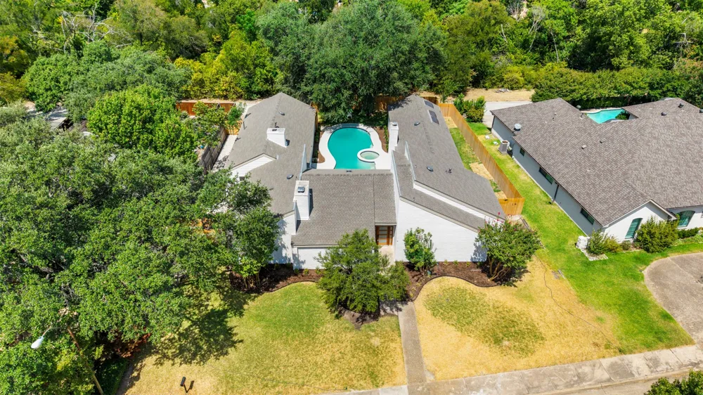 17133 Earthwind Drive Dallas, TX 75248