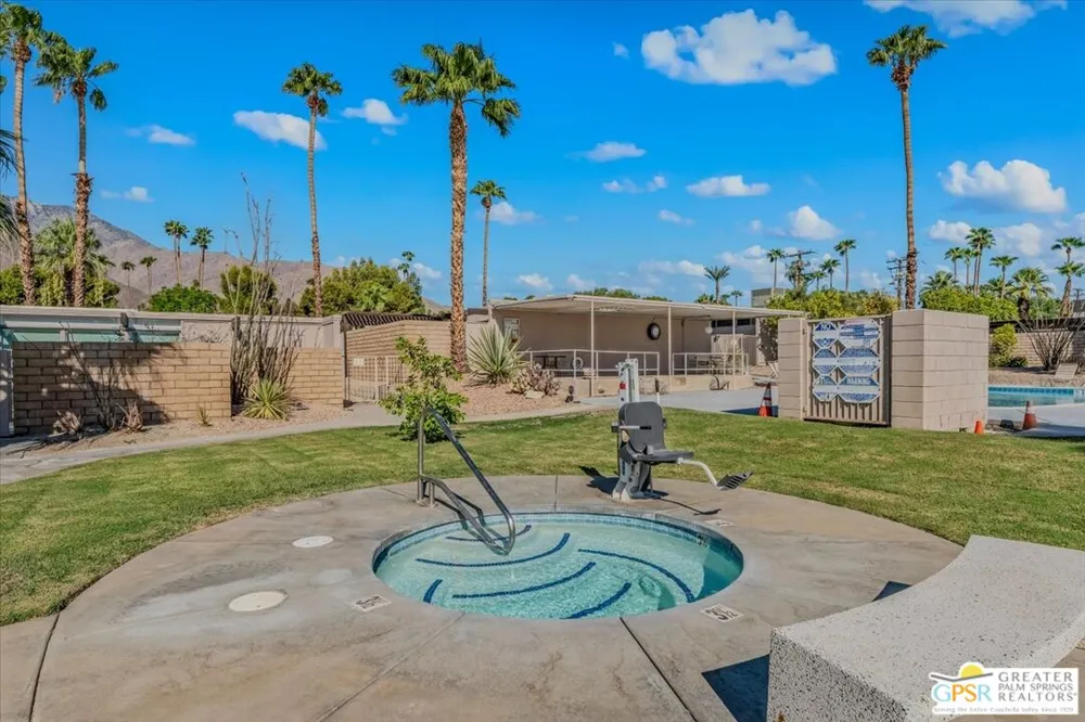 1790 Via Miraleste Palm Springs, CA 92262