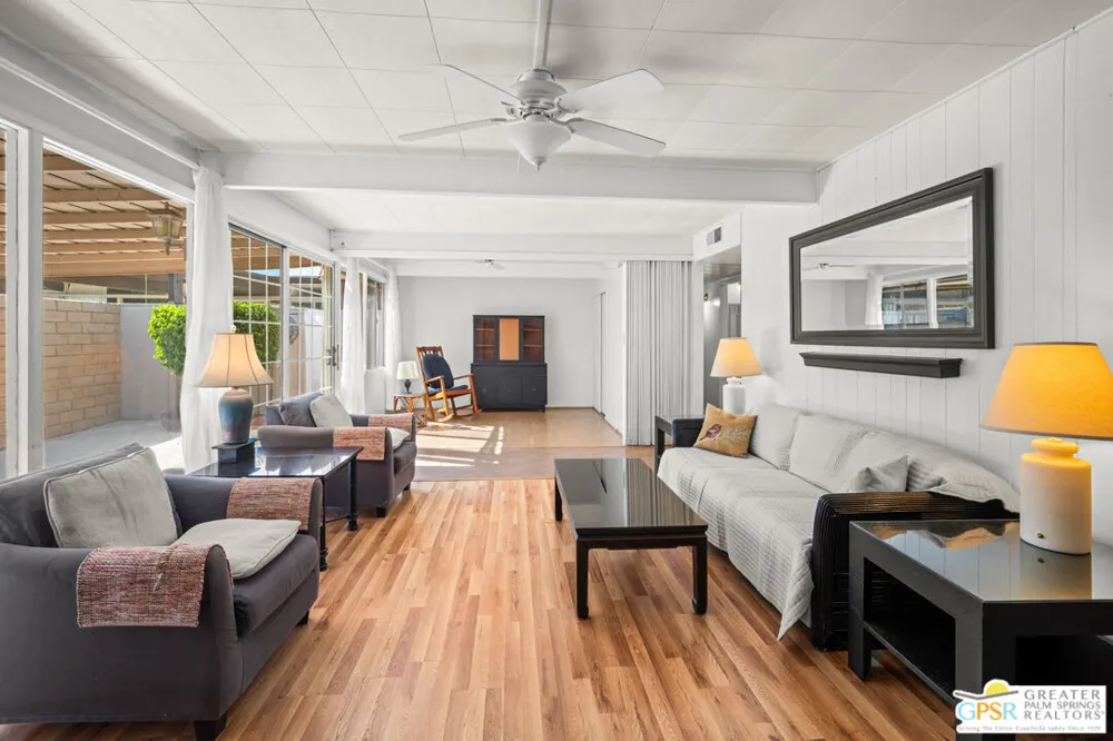 1790 Via Miraleste Palm Springs, CA 92262