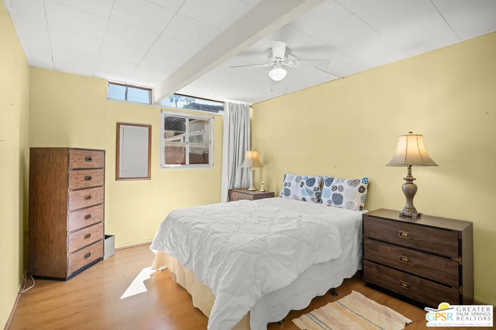 1790 Via Miraleste Palm Springs, CA 92262