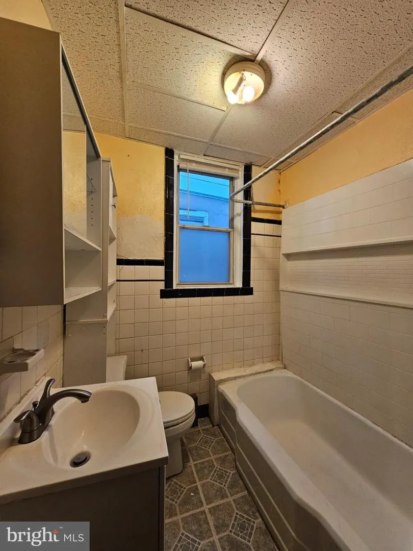 1717 S BANCROFT STREET Philadelphia, PA 19145