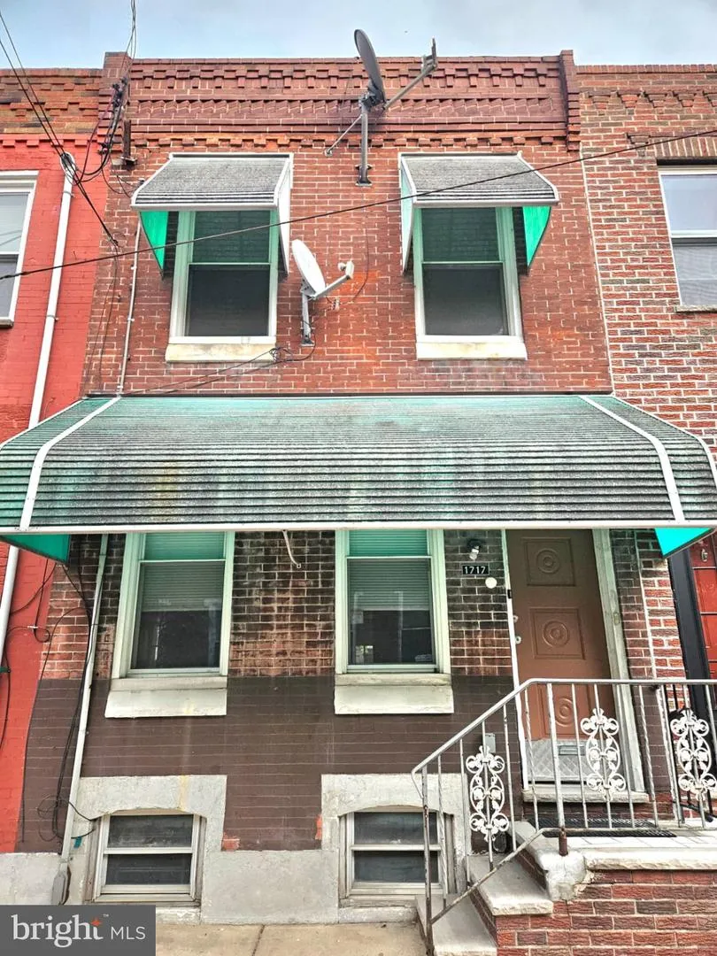 1717 S BANCROFT STREET Philadelphia, PA 19145