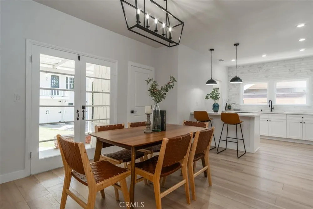 1636 Sierra Bonita Avenue Los Angeles, CA 90046