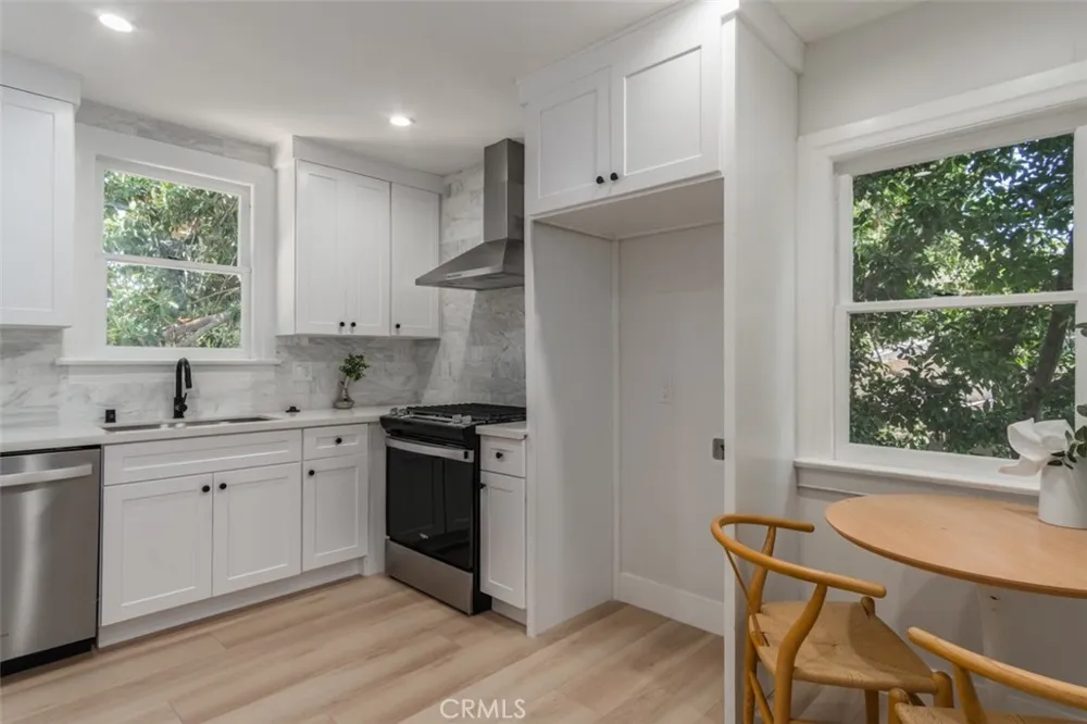 1636 Sierra Bonita Avenue Los Angeles, CA 90046