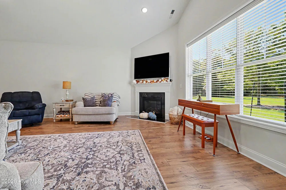 25 S Beatrice Drive Rocky Point, NC 28457