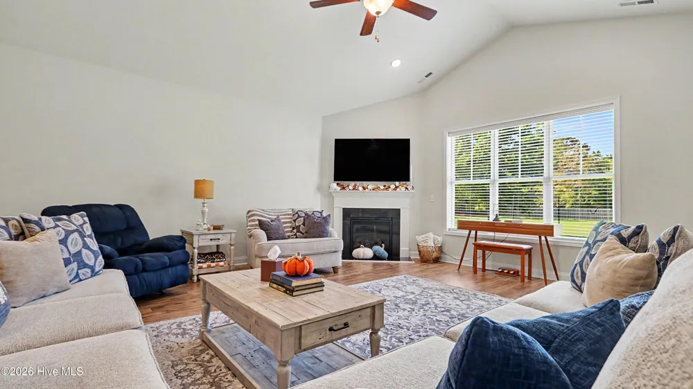25 S Beatrice Drive Rocky Point, NC 28457