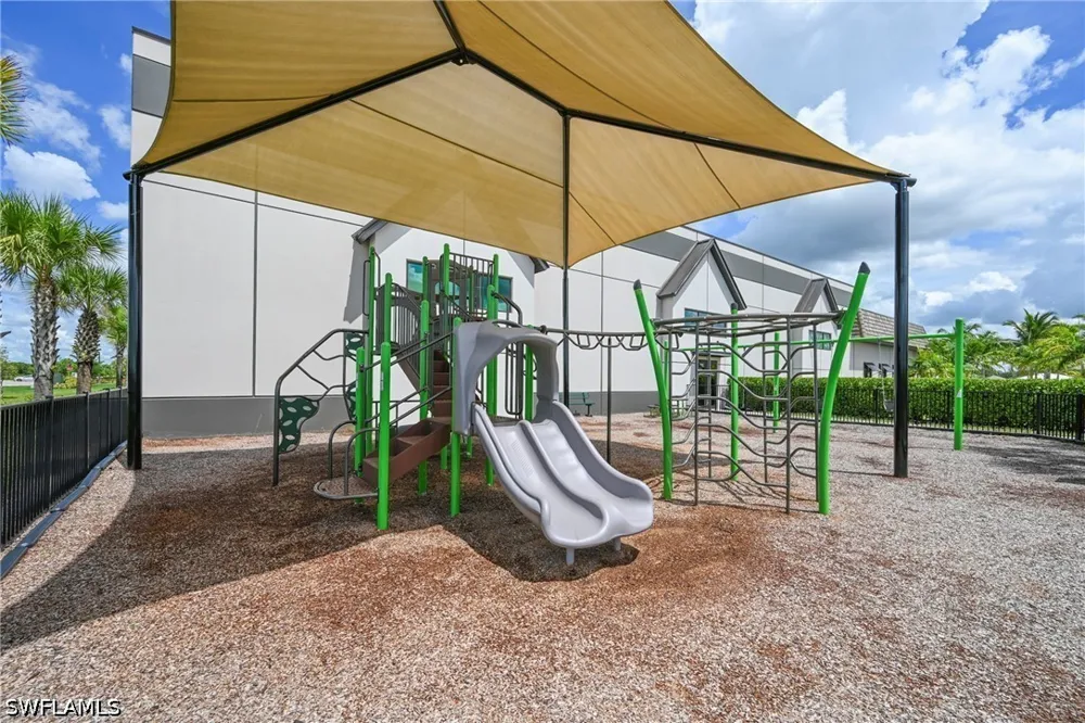 Hinkley Drive Estero, FL 33928
