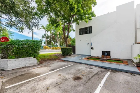 7101 SW 113th Ave