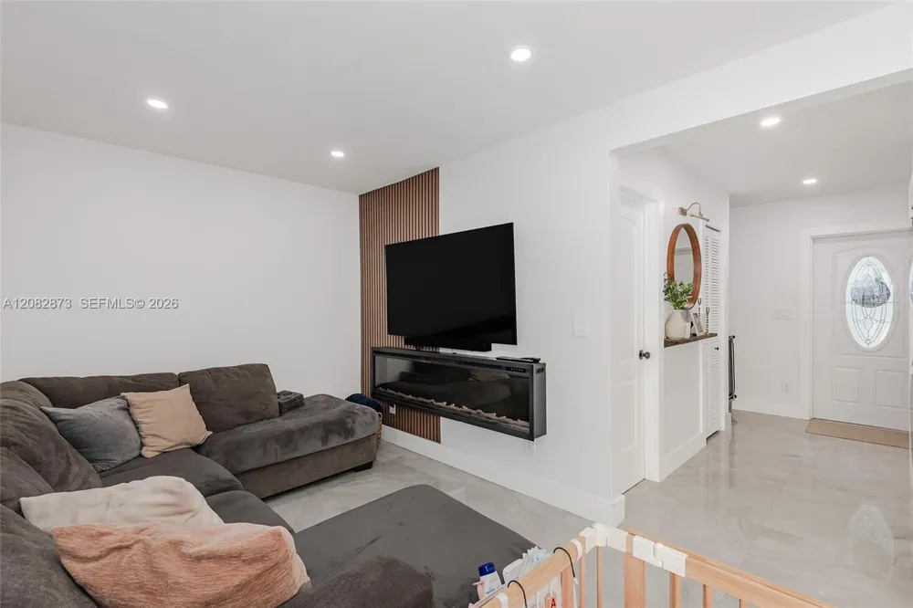 7101 SW 113th Ave Miami, FL 33173