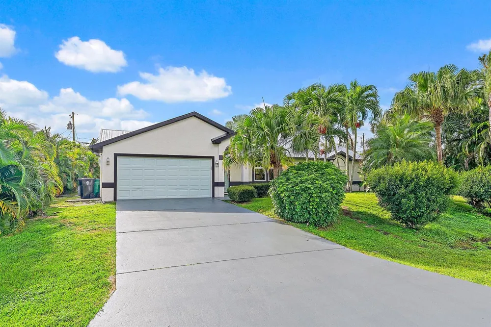 414 SW Lairo Avenue Port St. Lucie, FL 34953