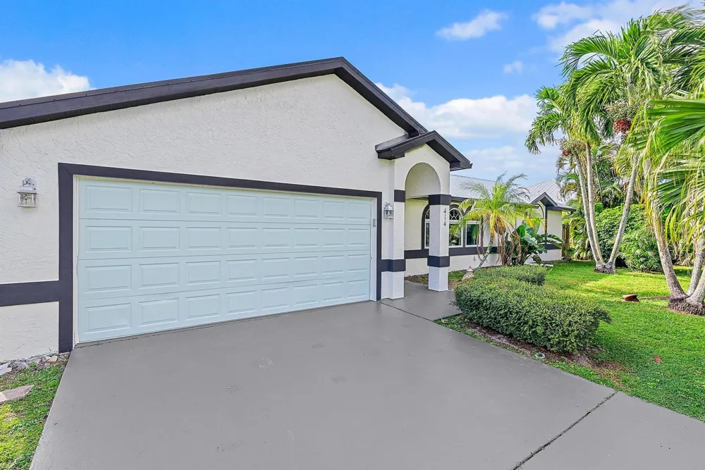 414 SW Lairo Avenue Port St. Lucie, FL 34953