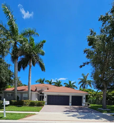 5291 Indianwood Village Lane