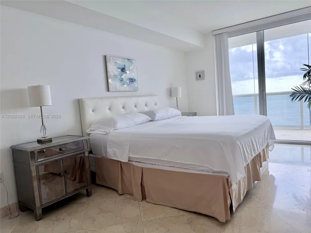 1850 S Ocean Dr #4202 Hallandale Beach, FL 33009