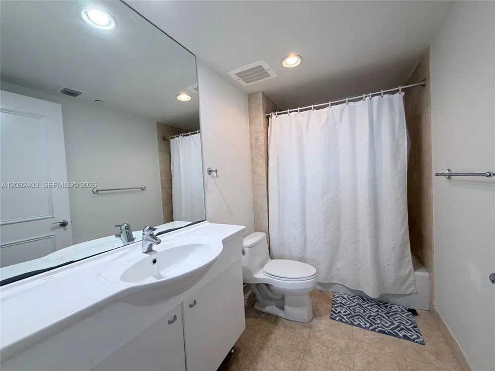 1850 S Ocean Dr #4202 Hallandale Beach, FL 33009