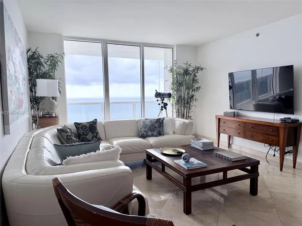 1850 S Ocean Dr #4202 Hallandale Beach, FL 33009