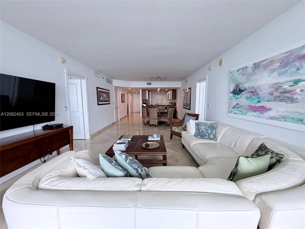 1850 S Ocean Dr #4202 Hallandale Beach, FL 33009