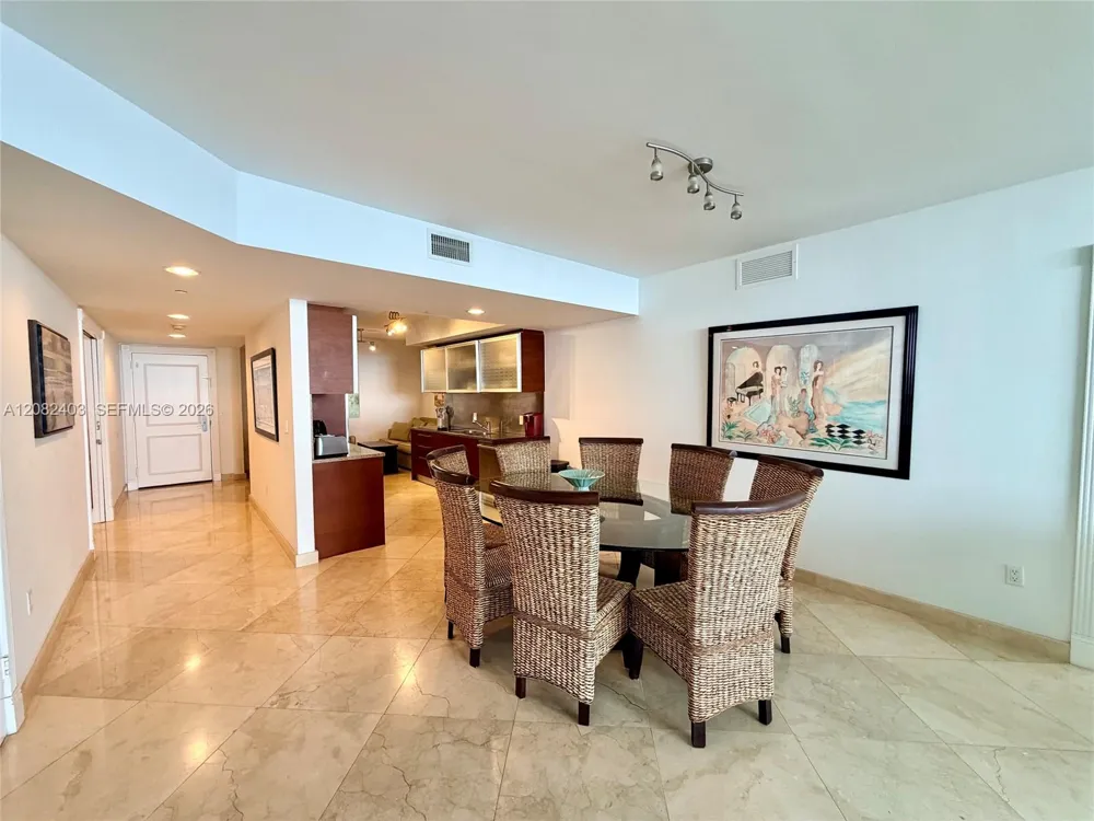 1850 S Ocean Dr #4202 Hallandale Beach, FL 33009