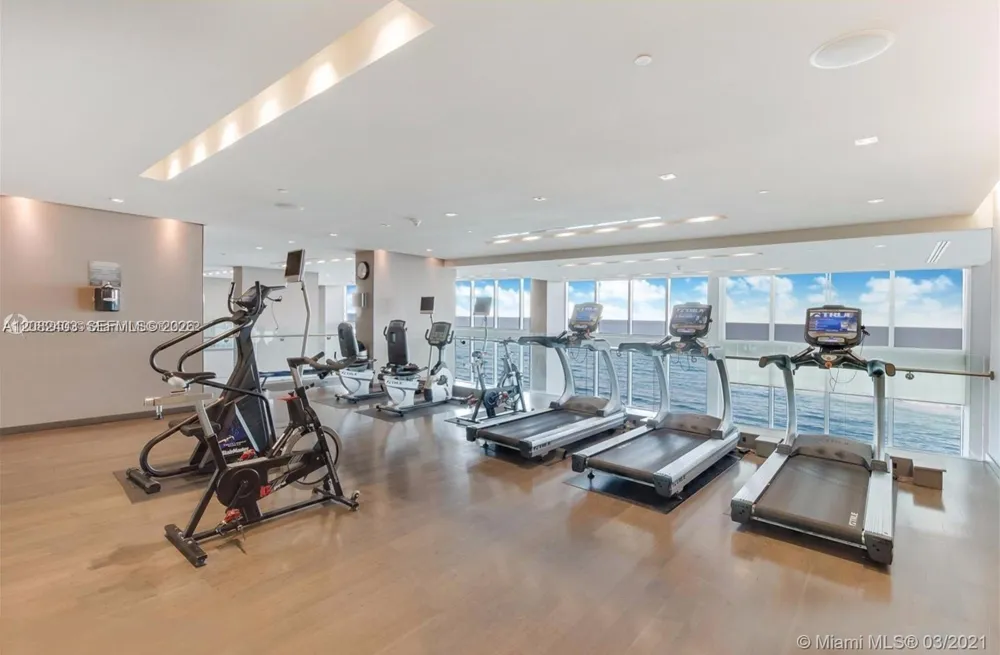 1850 S Ocean Dr #4202 Hallandale Beach, FL 33009