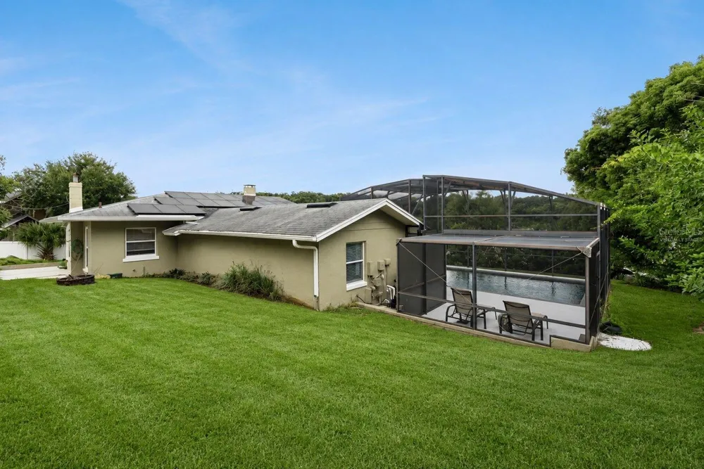 344 CRYSTAL LAKE DRIVE Clermont, FL 34711