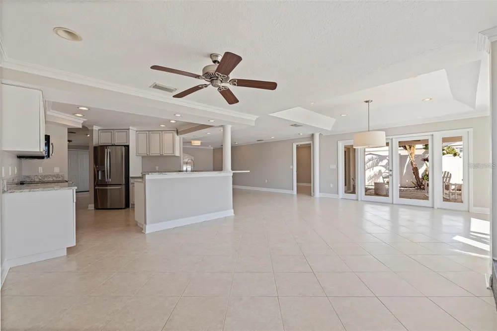 11225 4TH STREET E Treasure Island, FL 33706