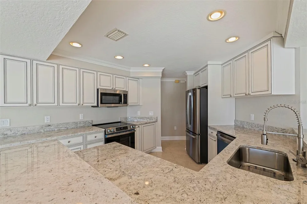11225 4TH STREET E Treasure Island, FL 33706