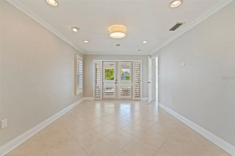 11225 4TH STREET E Treasure Island, FL 33706