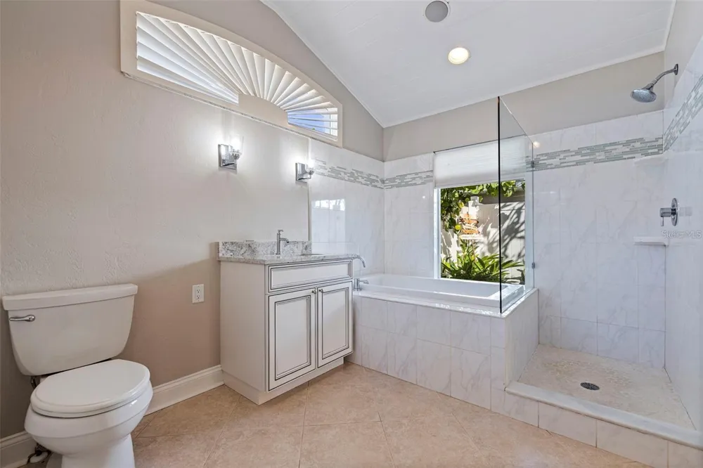 11225 4TH STREET E Treasure Island, FL 33706