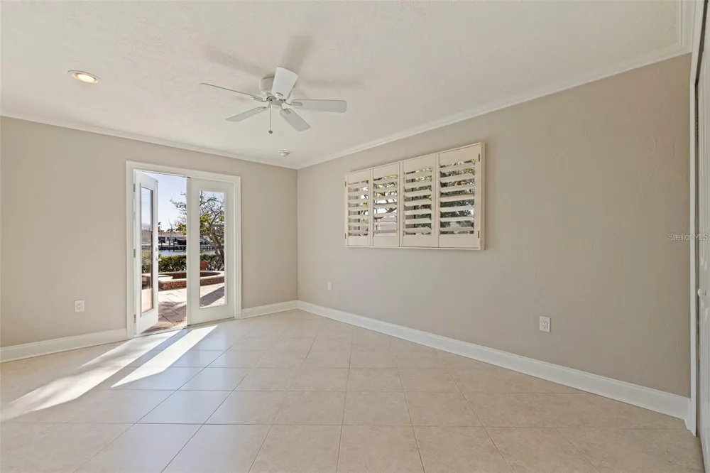 11225 4TH STREET E Treasure Island, FL 33706