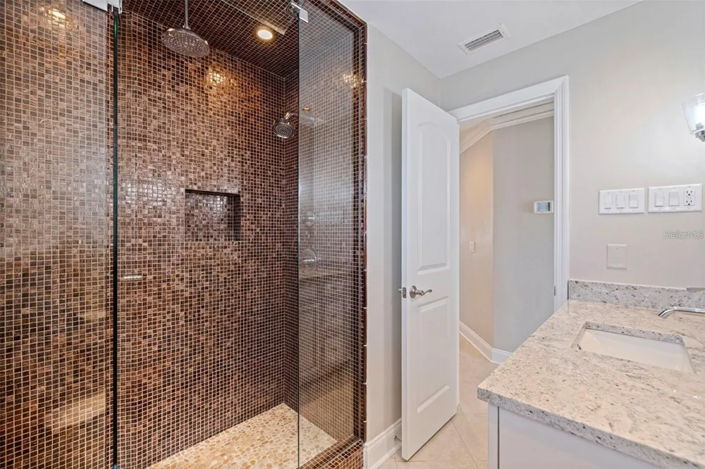 11225 4TH STREET E Treasure Island, FL 33706