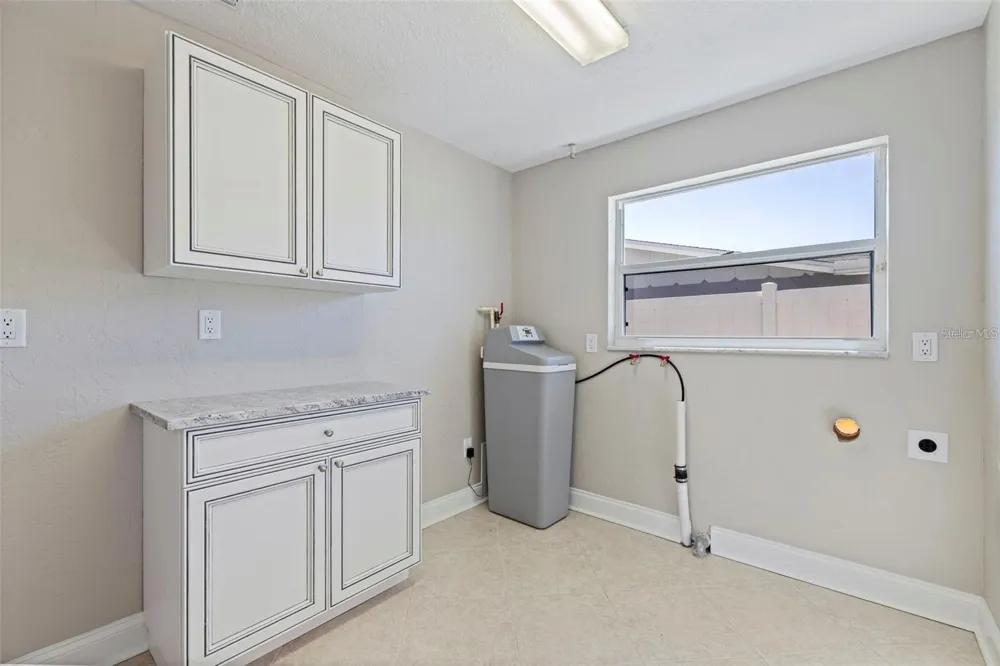 11225 4TH STREET E Treasure Island, FL 33706