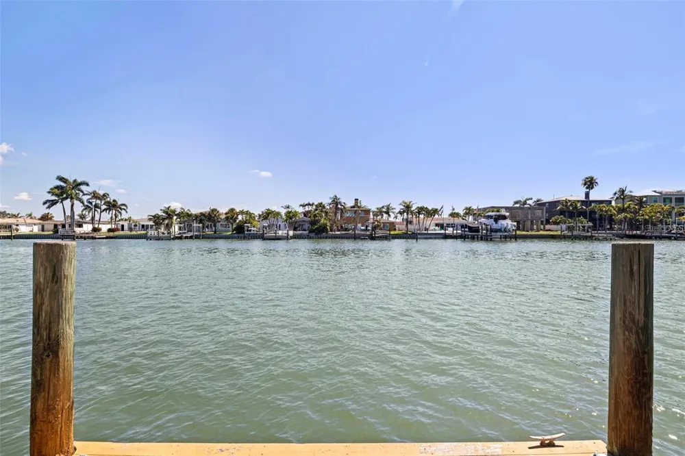 11225 4TH STREET E Treasure Island, FL 33706