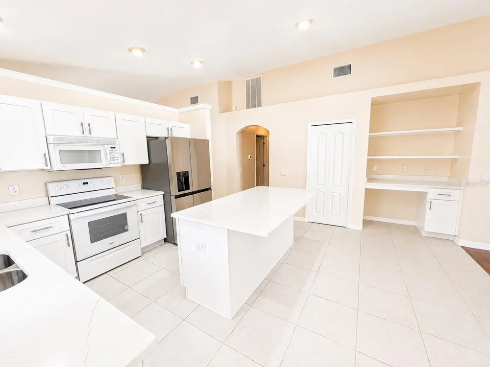 3207 CLOVER BLOSSOM CIRCLE Land O Lakes, FL 34638