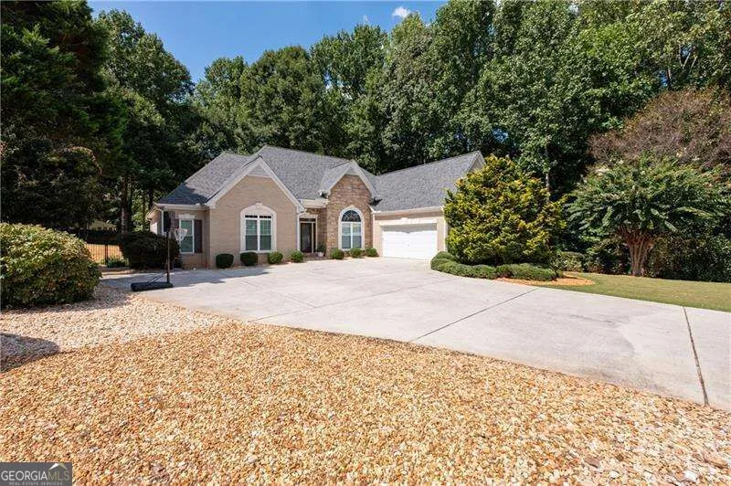 2625 Mount Olivet CT NW Kennesaw, GA 30152