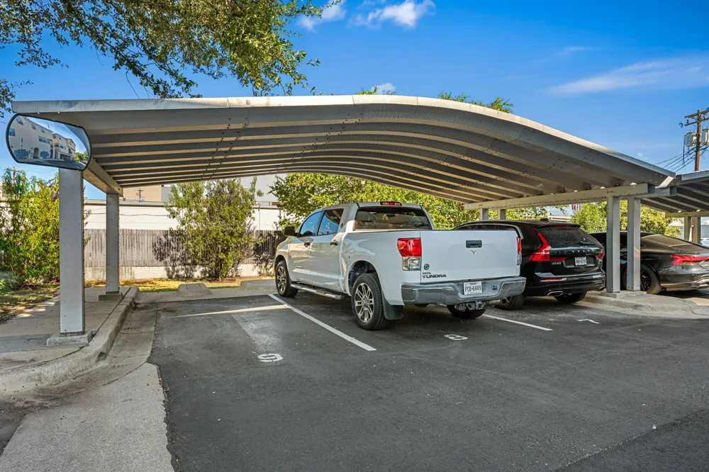 2207 Pasadena Drive #10 Austin, TX 78757