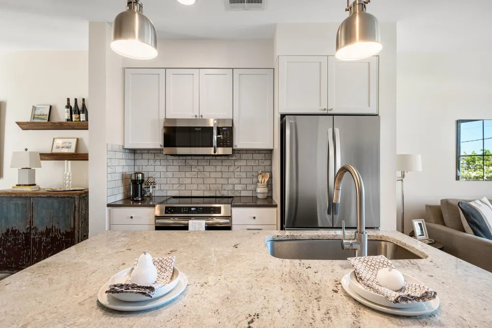 2207 Pasadena Drive #10 Austin, TX 78757