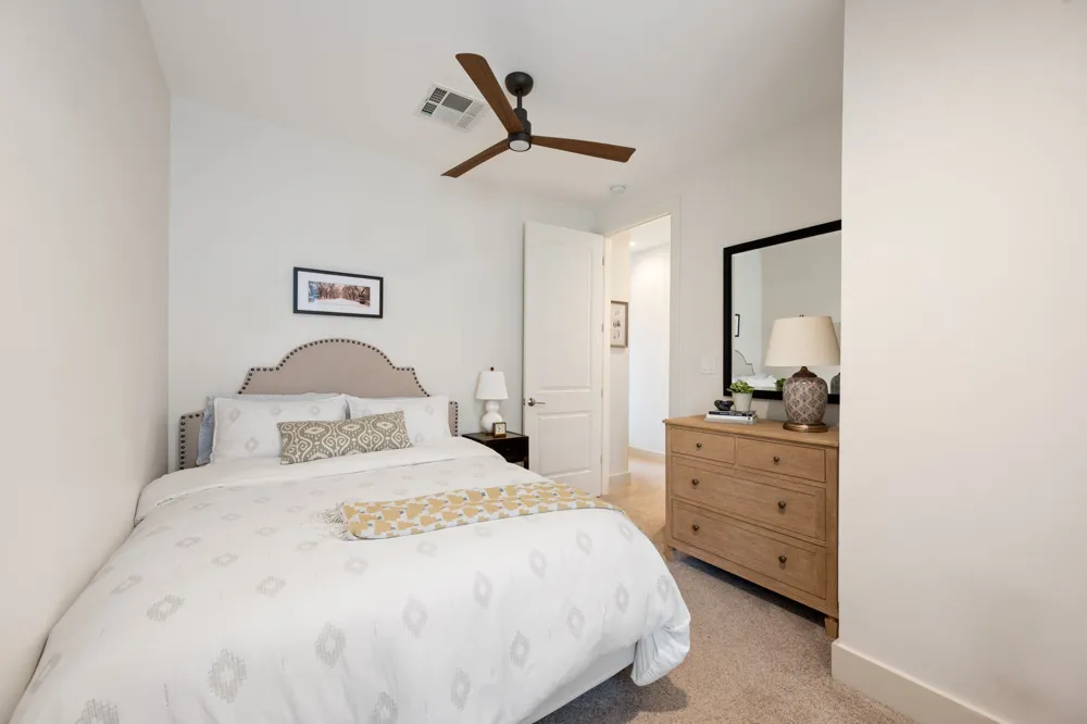 2207 Pasadena Drive #10 Austin, TX 78757