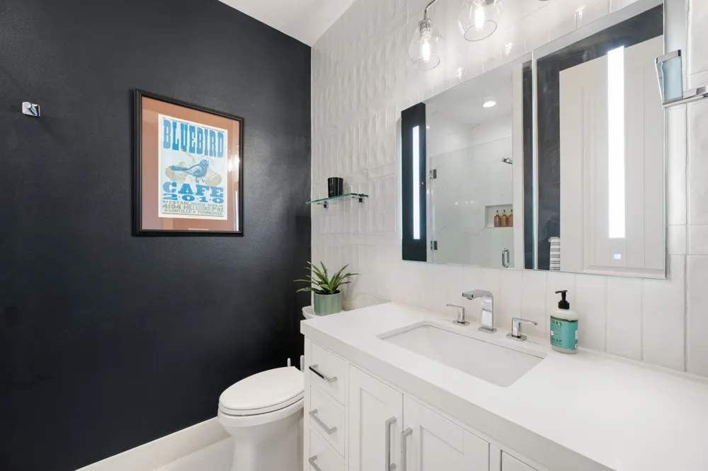 2207 Pasadena Drive #10 Austin, TX 78757