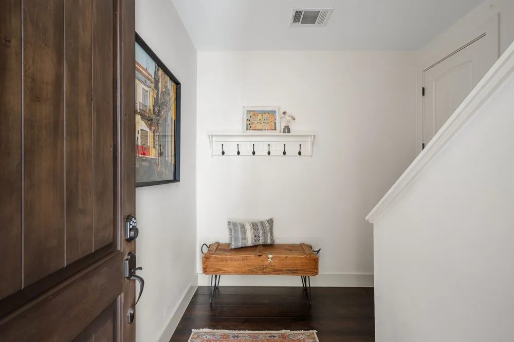 2207 Pasadena Drive #10 Austin, TX 78757
