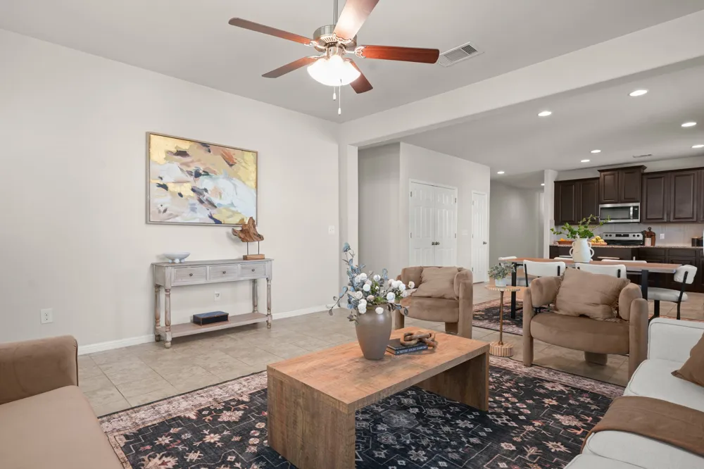 241 E Broade Street Leander, TX 78641