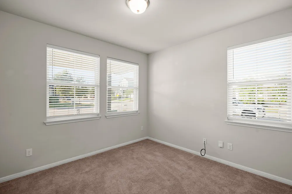 241 E Broade Street Leander, TX 78641
