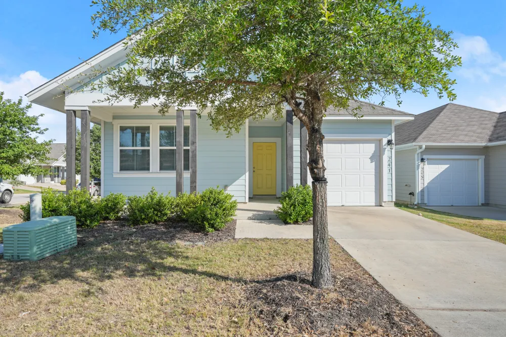 241 E Broade Street Leander, TX 78641