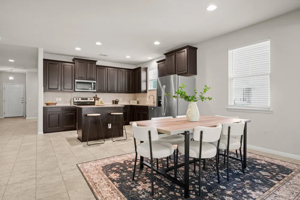 241 E Broade Street Leander, TX 78641