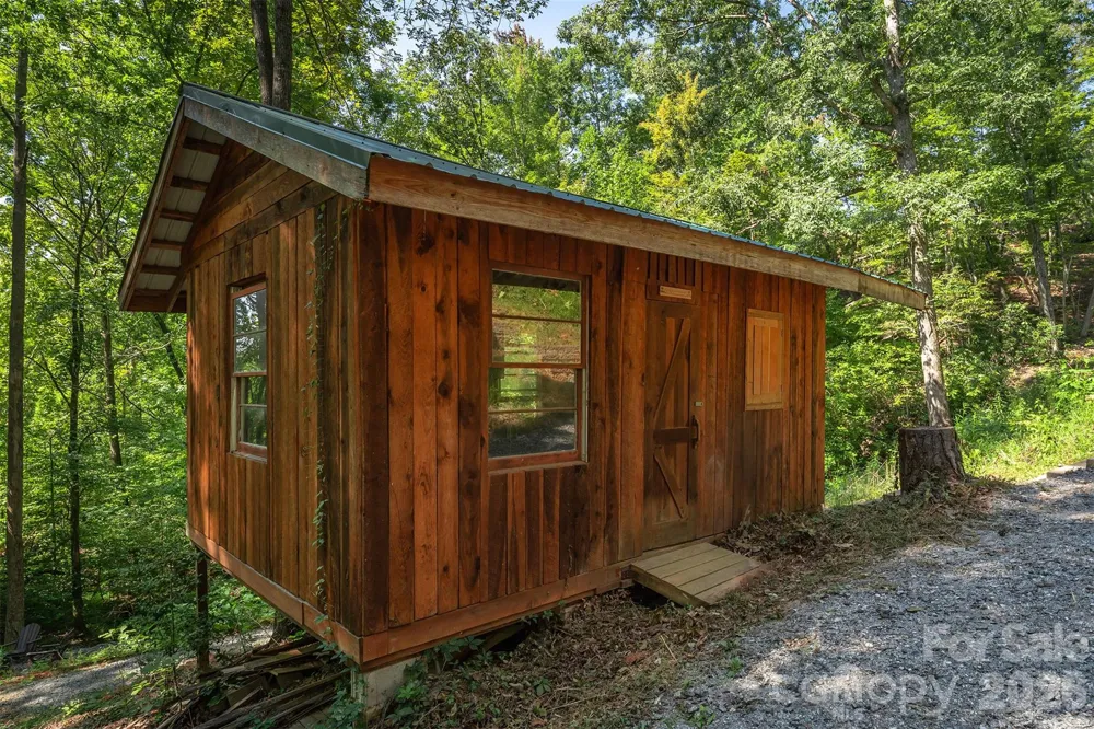157 Spring Valley Drive Union Mills, NC 28167