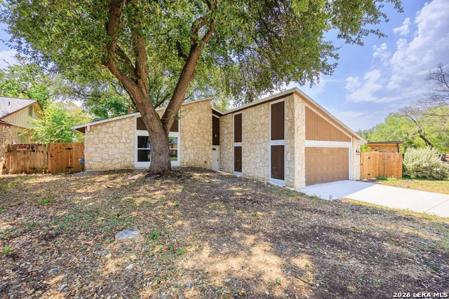 12238 Ecksminster San Antonio, TX 78216