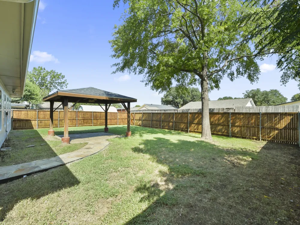 2033 Lymington Road Carrollton, TX 75007