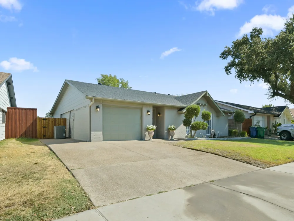 2033 Lymington Road Carrollton, TX 75007