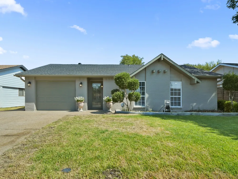 2033 Lymington Road Carrollton, TX 75007