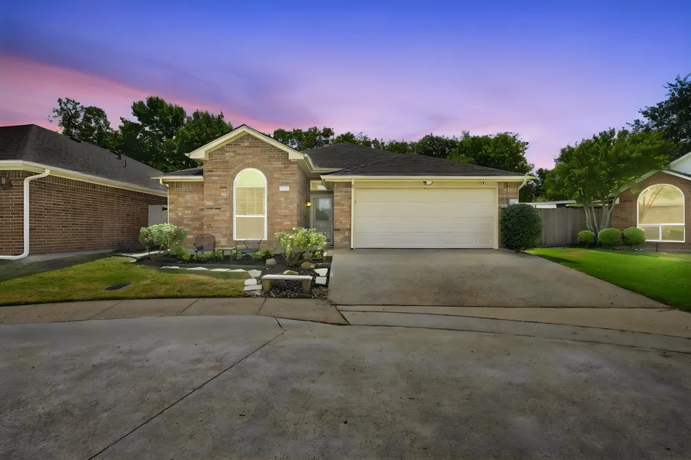 406 Gardenia Lane Waxahachie, TX 75165