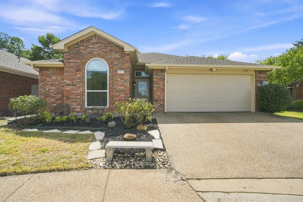 406 Gardenia Lane Waxahachie, TX 75165