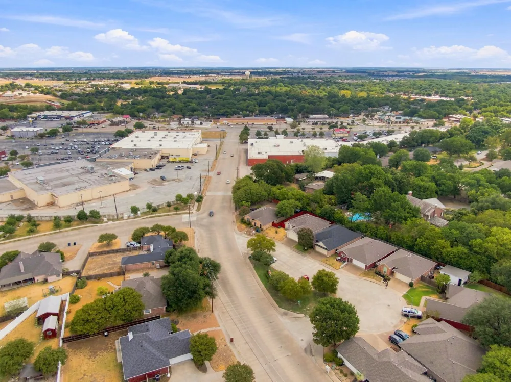 406 Gardenia Lane Waxahachie, TX 75165